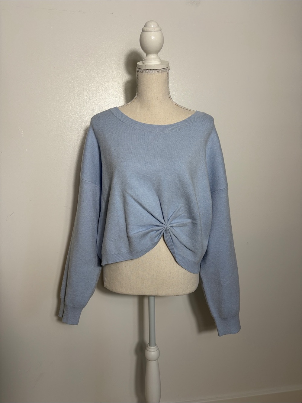 Anthropologie Light Blue Twist-Front Women’s Sweater XL